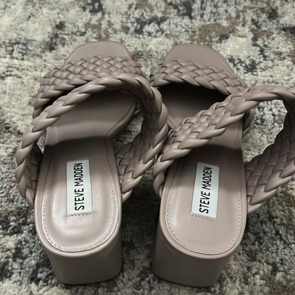 Steve Madden - Picture 3 of 4